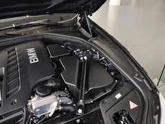 2013款 530Li 3.0L 领先型