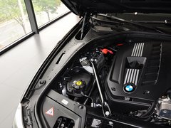2013款 530Li 3.0L 领先型