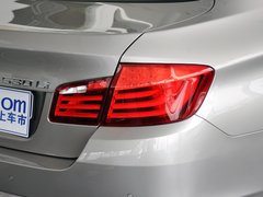 2013款 530Li 3.0L 领先型