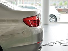 2013款 530Li 3.0L 领先型