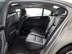 2013款 530Li 3.0L 领先型