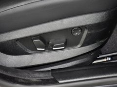 2013款 530Li 3.0L 领先型