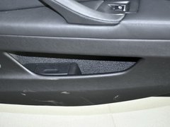 2013款 530Li 3.0L 领先型