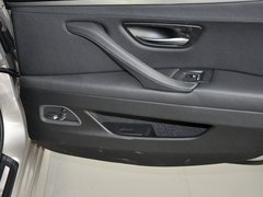 2013款 530Li 3.0L 领先型