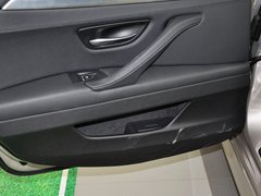 2013款 530Li 3.0L 领先型
