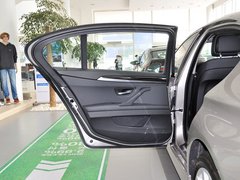 2013款 530Li 3.0L 领先型