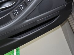 2013款 530Li 3.0L 领先型