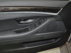 2013款 530Li 3.0L 领先型