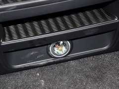 2013款 530Li 3.0L 领先型