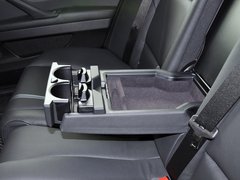 2013款 530Li 3.0L 领先型