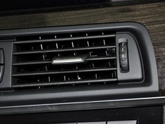 2013款 530Li 3.0L 领先型