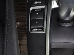 2013款 530Li 3.0L 领先型
