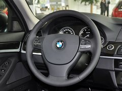 2013款 530Li 3.0L 领先型