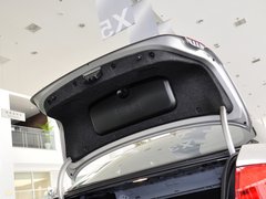 2013款 530Li 3.0L 领先型
