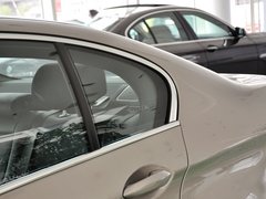 2013款 530Li 3.0L 领先型