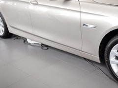 2013款 530Li 3.0L 领先型