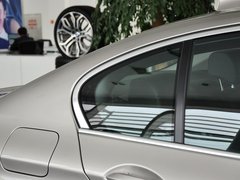 2013款 530Li 3.0L 领先型