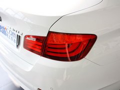 2013款 530Li 3.0L 豪华型