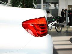 2013款 530Li 3.0L 豪华型