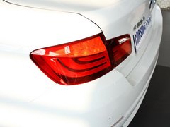 2013款 530Li 3.0L 豪华型