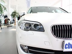 2013款 530Li 3.0L 豪华型