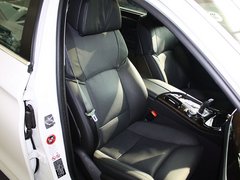 2013款 530Li 3.0L 豪华型