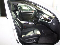 2013款 530Li 3.0L 豪华型