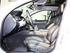 2013款 530Li 3.0L 豪华型