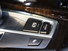 2013款 530Li 3.0L 豪华型