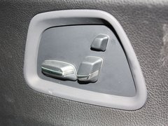 宝马5系 2013款 530Li 3.0L 豪华型