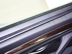 2013款 530Li 3.0L 豪华型