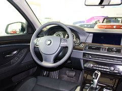 2013款 530Li 3.0L 豪华型