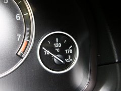 2013款 530Li 3.0L 豪华型