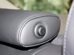 2013款 530Li 3.0L 豪华型