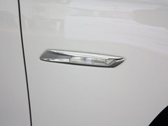2013款 530Li 3.0L 豪华型