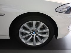 2013款 530Li 3.0L 豪华型
