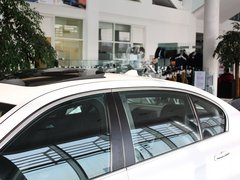 2013款 530Li 3.0L 豪华型