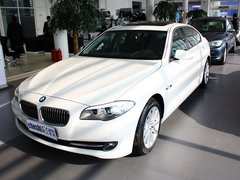 2013款 530Li 3.0L 豪华型