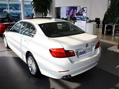 2013款 530Li 3.0L 豪华型