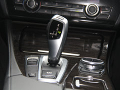 2013款 530Li 3.0L 豪华型