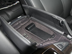 2013款 530Li 3.0L 豪华型