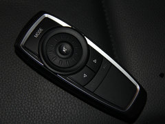 2013款 530Li 3.0L 豪华型