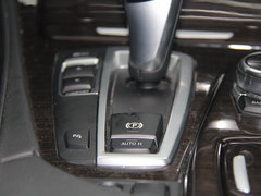 2013款 530Li 3.0L 豪华型