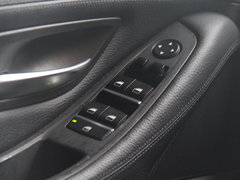 2013款 530Li 3.0L 豪华型