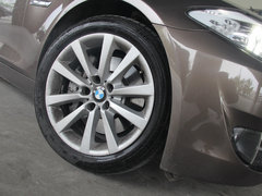 2013款 530Li 3.0L 豪华型