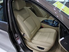 2013款 525Li 2.0T 领先型