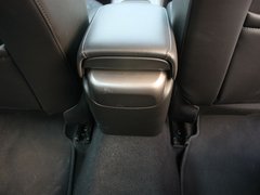 2012款 1.6T 自动 豪华版