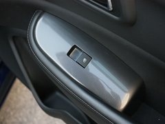 2012款 1.6T 自动 豪华版