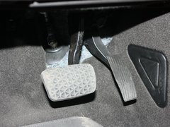 2012款 1.6T 自动 豪华版