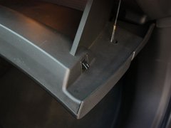 2012款 1.6T 自动 豪华版